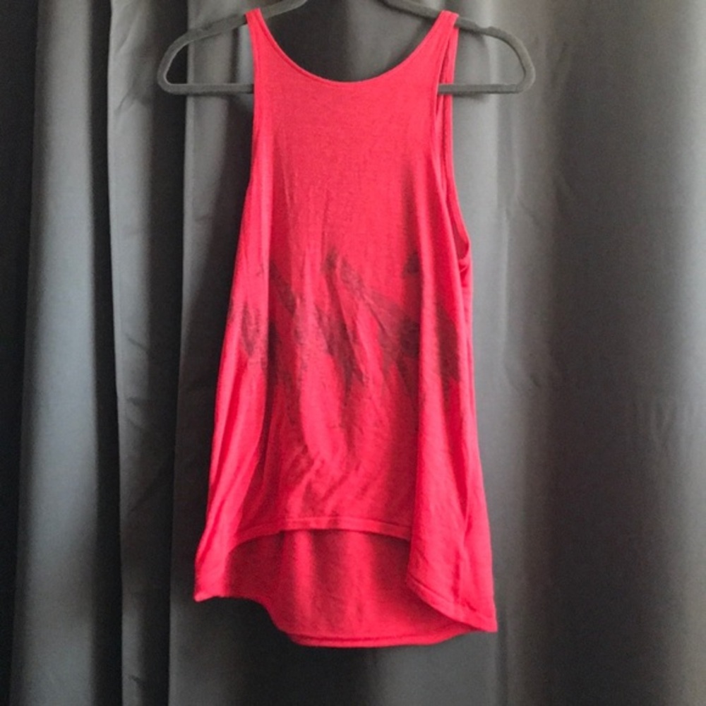 Low back Red giraffe tank top size small